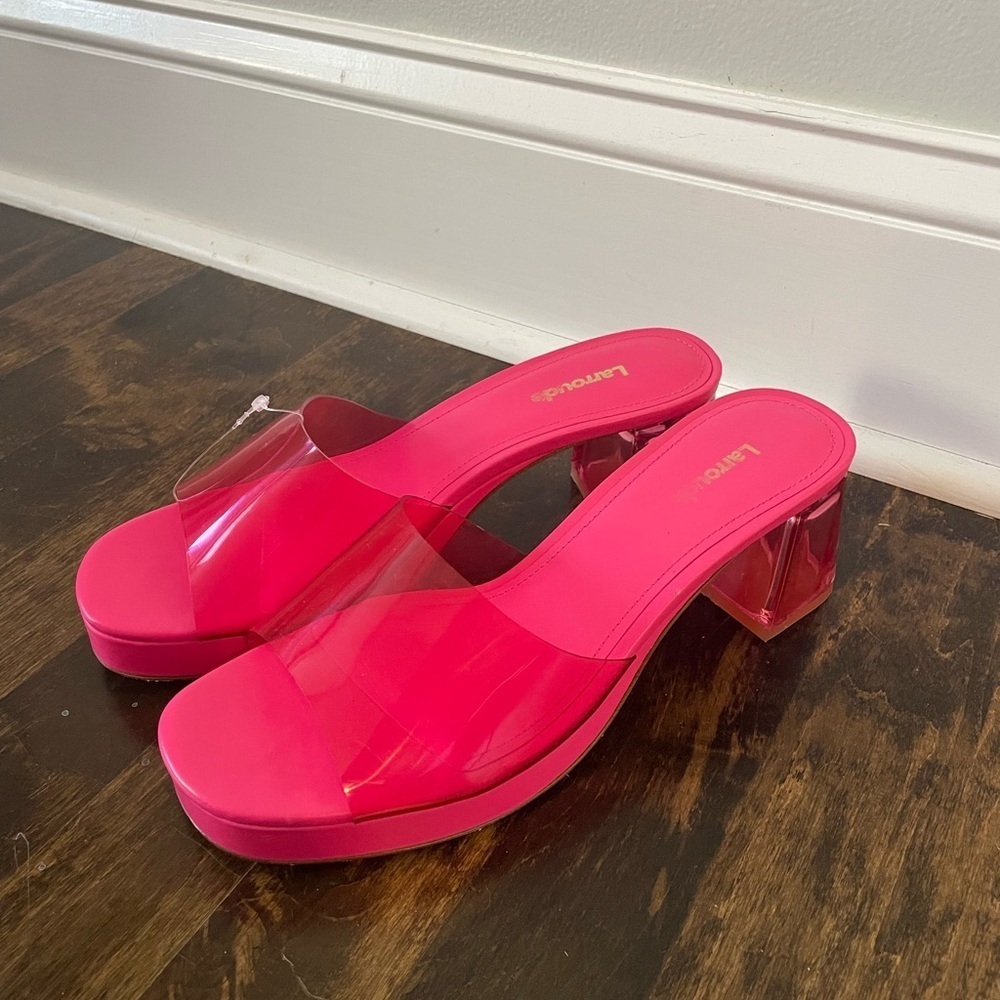 Larroude block heel sandals women’s size 7.5